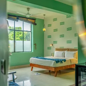 letsbunk-poshtel.top-gurgaonhotels.com/