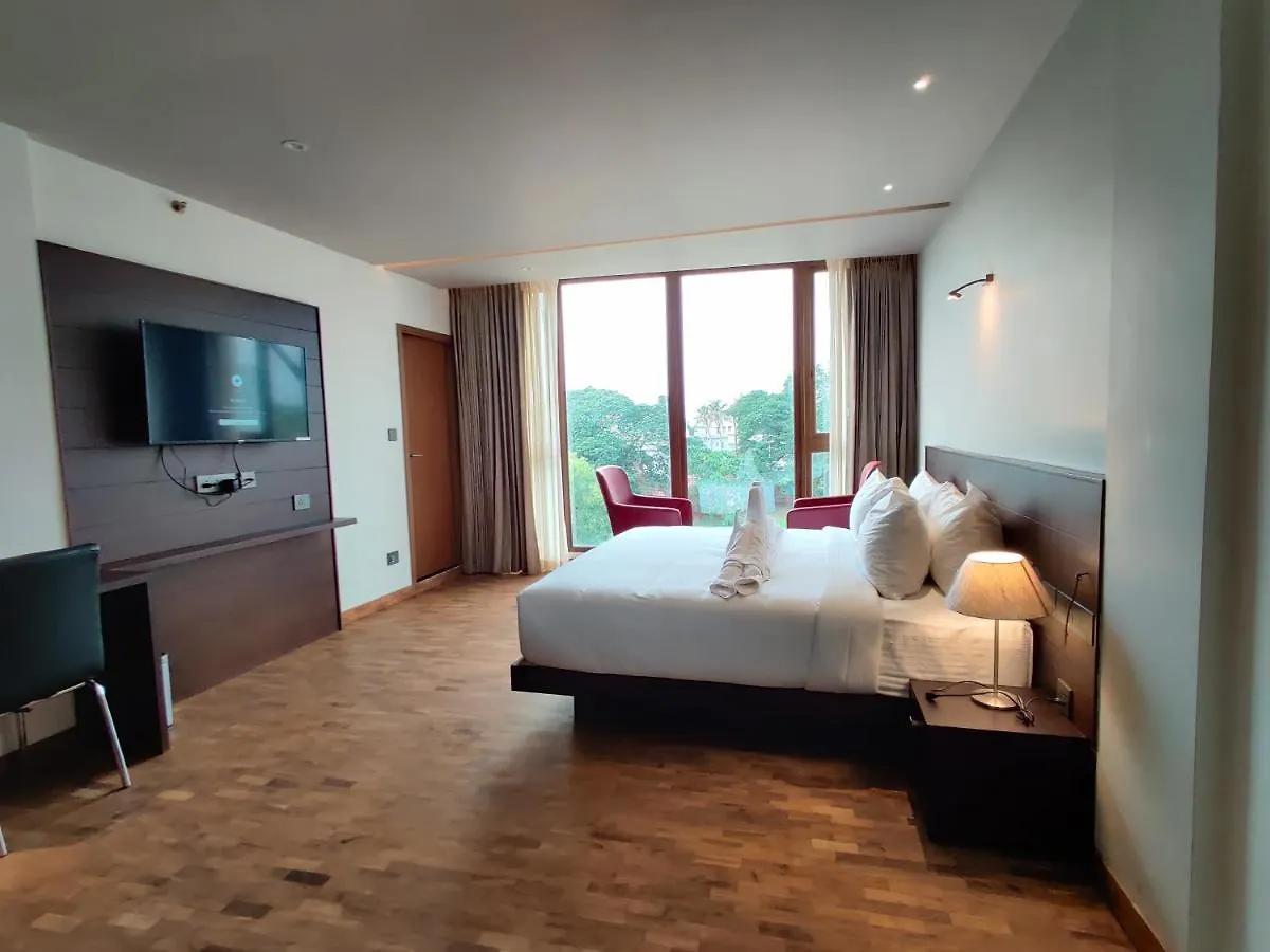 ***  Florida Airport Hotel Kochi Nedumbassery Ινδία